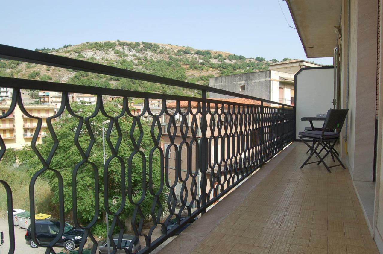 הוילה מודיקה Casa Fontana מראה חיצוני תמונה